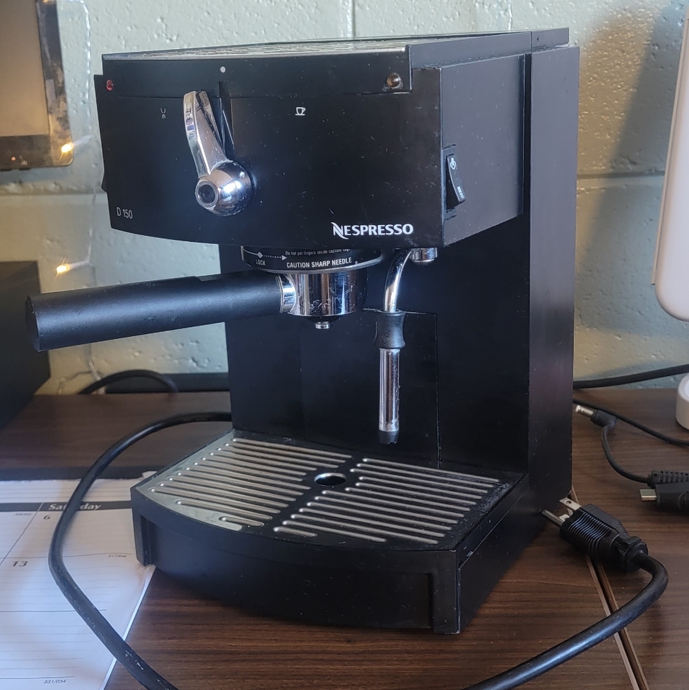 Nespresso D150